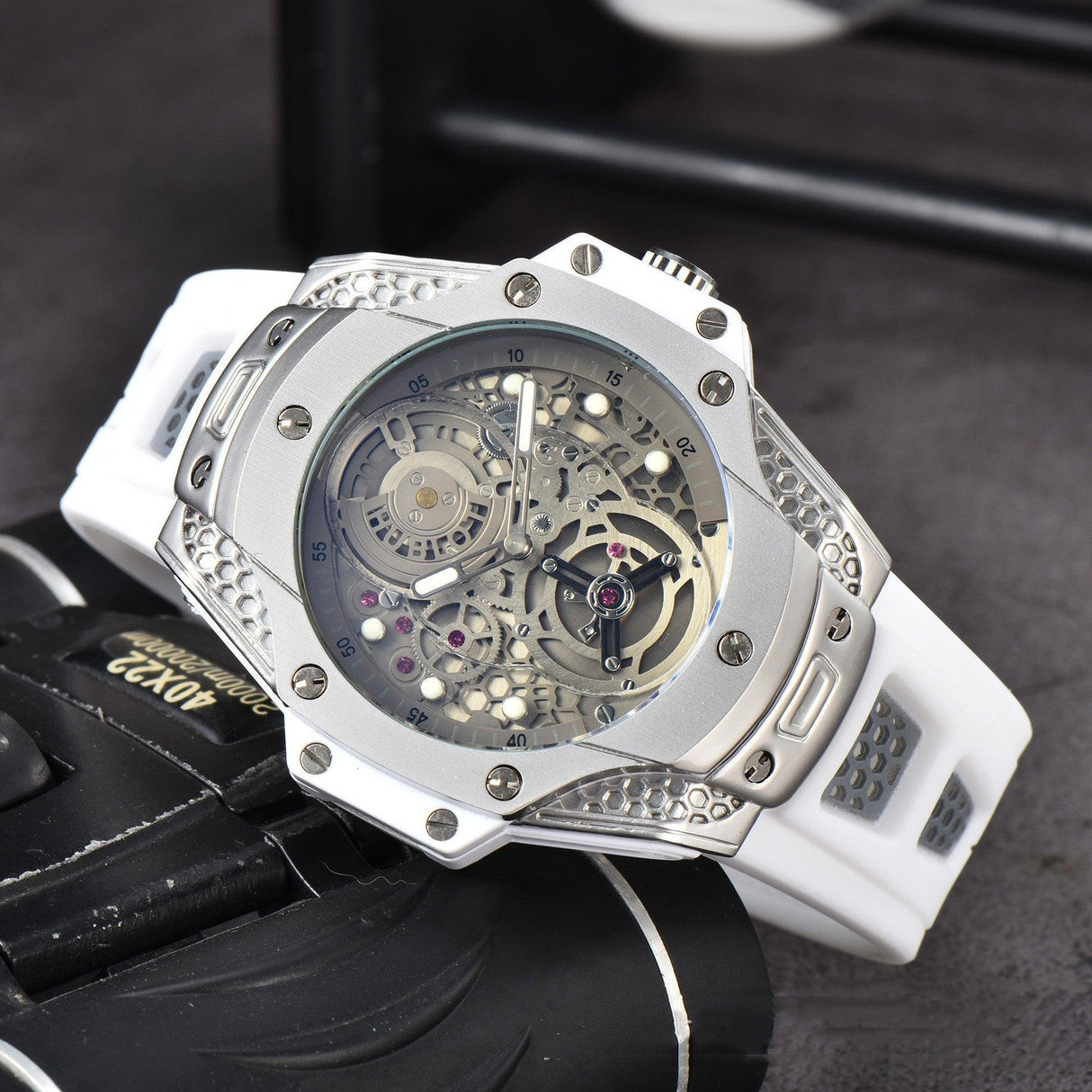 Fashion Men's Quartz Tape Watch - AVINCET